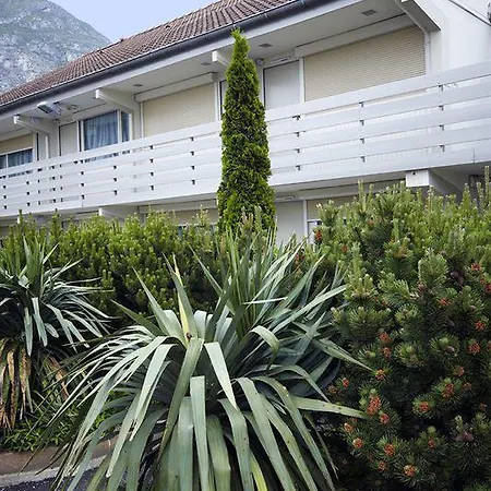 Campanile Grenoble Nord - Saint-egrève Hotel Saint-Egreve