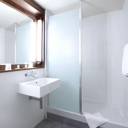 Hotel Campanile Grenoble Nord - Saint-Egreve