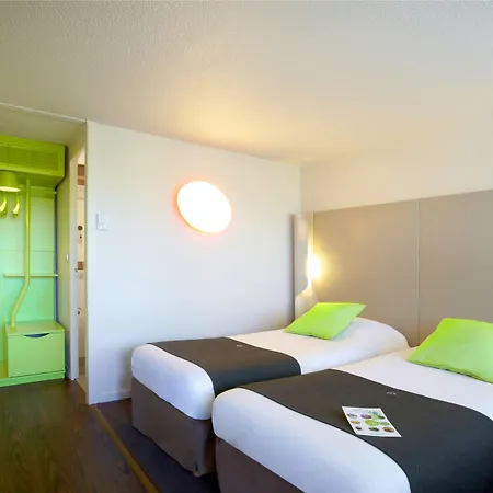 Campanile Grenoble Nord - Hotel 3*