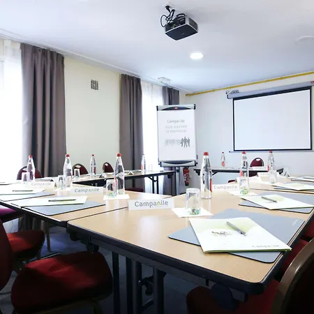 Campanile Grenoble Nord - Hotel 3*