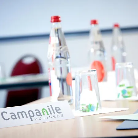 Campanile Grenoble Nord - فندق سانت إجريف
