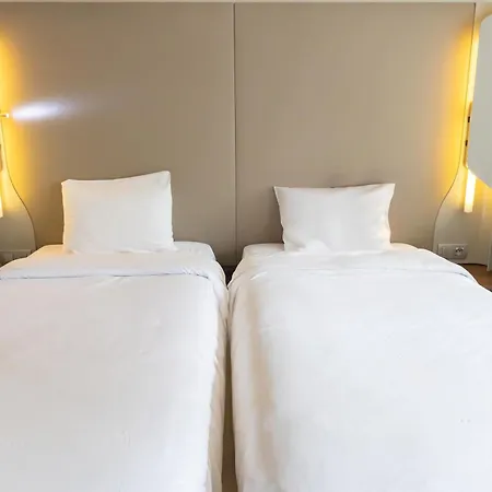 Campanile Grenoble Nord - 3*