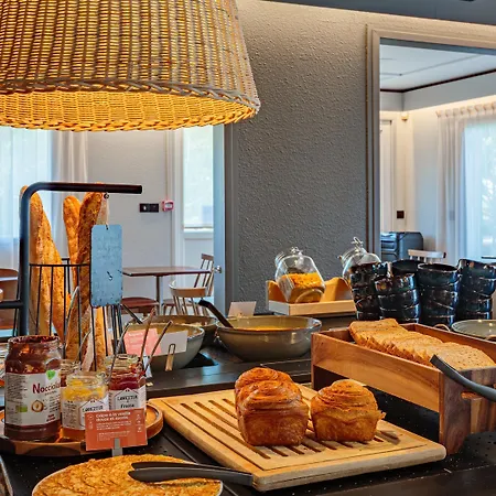 Campanile Grenoble Nord - 3*
